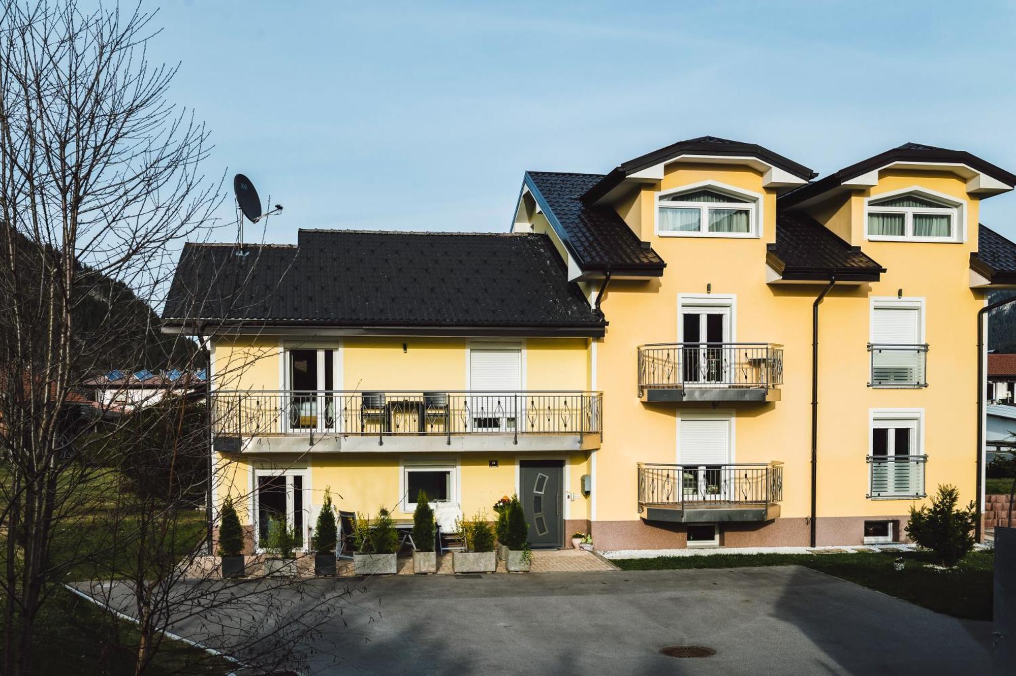 Ferienwohnung Schoenblick Weissenbach am Lech Kültér fotó
