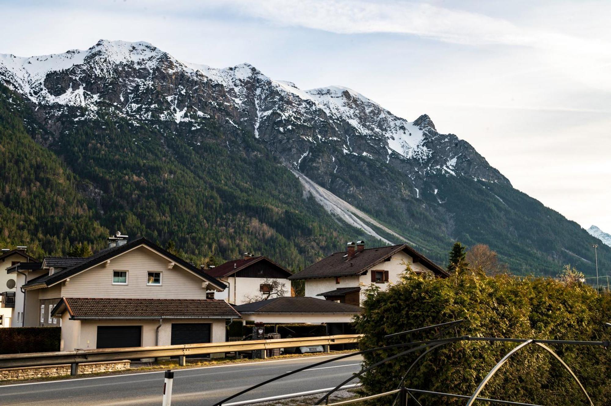 Ferienwohnung Schoenblick Weissenbach am Lech Kültér fotó