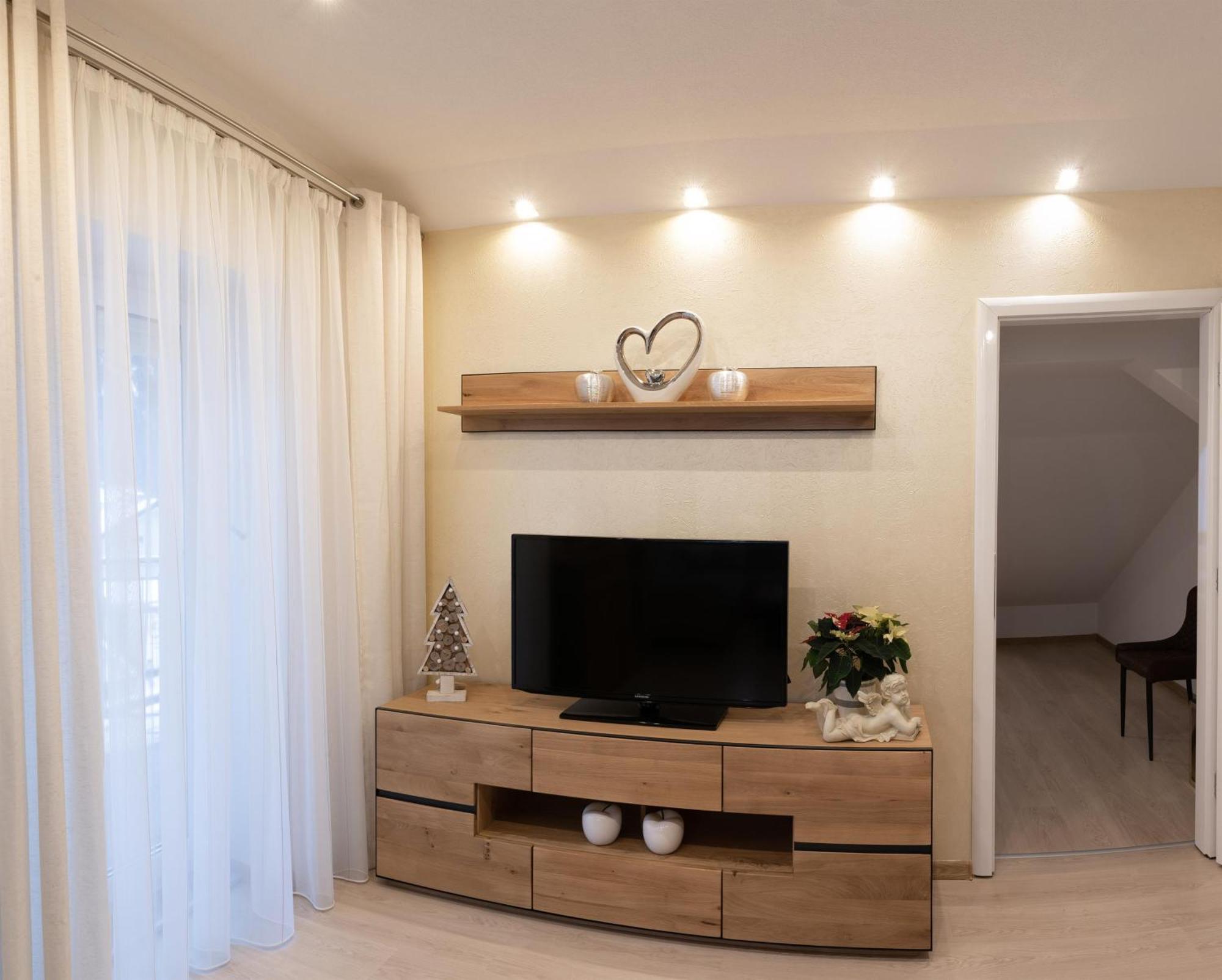 Ferienwohnung Schoenblick Weissenbach am Lech Kültér fotó