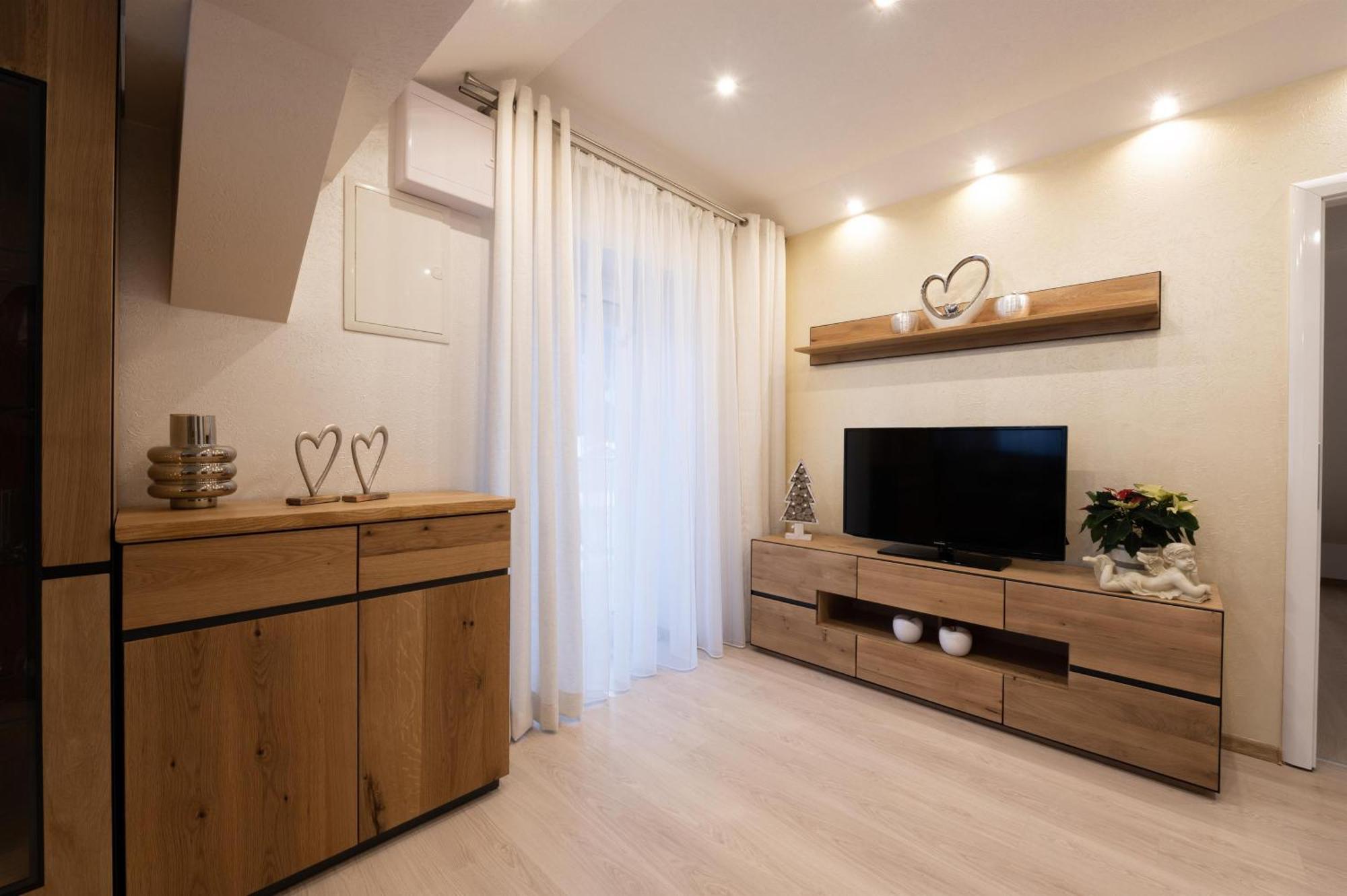 Ferienwohnung Schoenblick Weissenbach am Lech Kültér fotó